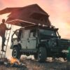 Dachzelt-Abenteuer: Camping mit Dachzelt auf dem Auto in der Natur