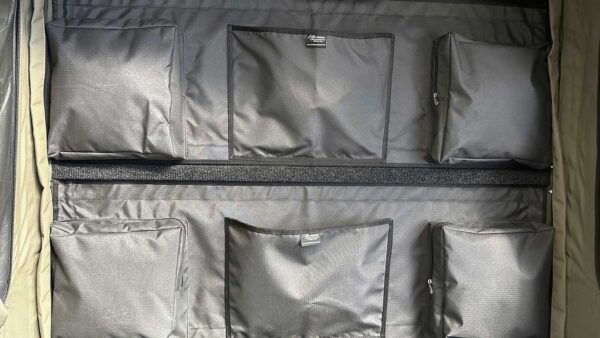 4RTRO-Rooftop-Tent-Organiser.jpg Dachzelt-Organizer