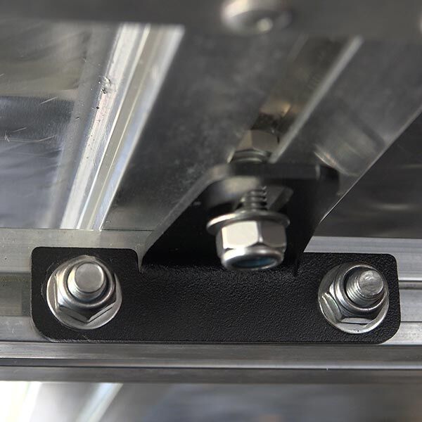 Flush-Mount-Bracket-installed-v2.jpg Unterputzhalterung (4 im Set)