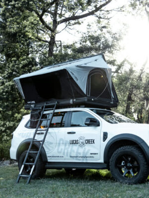 d-luxe-hard-shell-rooftop-tent.jpg D-LUXE Hard Shell Rooftop Tent